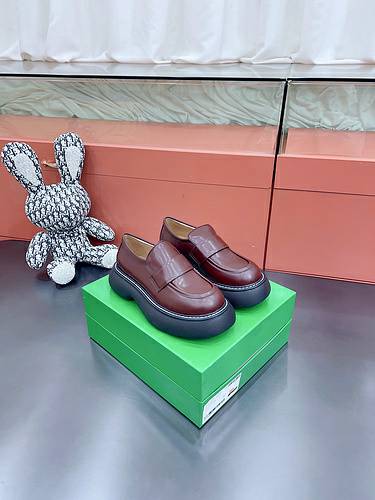 Picture of Bottega Veneta Shoes Women _SKUfw121106643fw